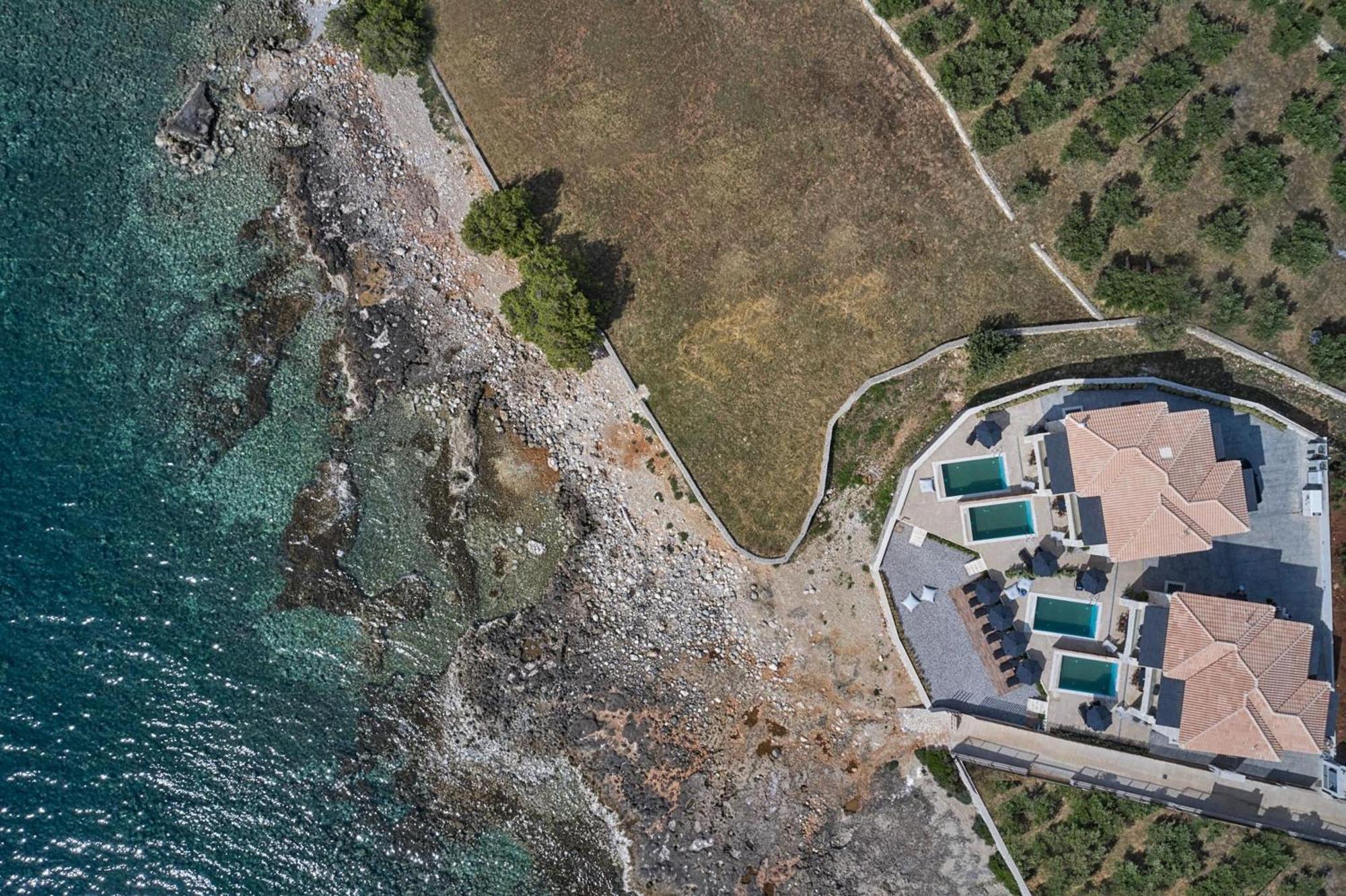Beachfront Alassa Villas With Private Pools Kotronion  Eksteriør bilde